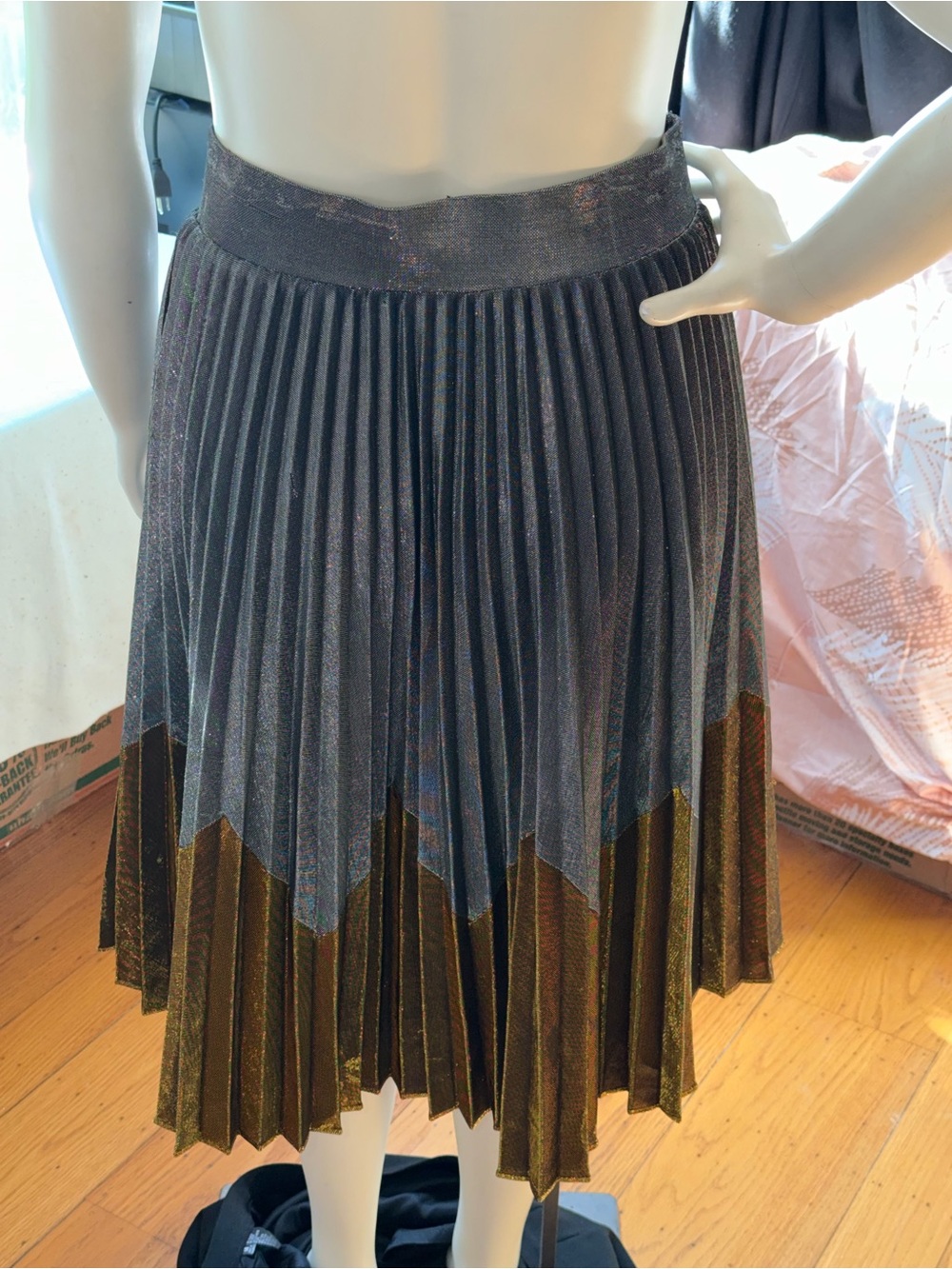 Anthro HD in Paris Metallic Pleated Skirt in Silver and Gold Sz L